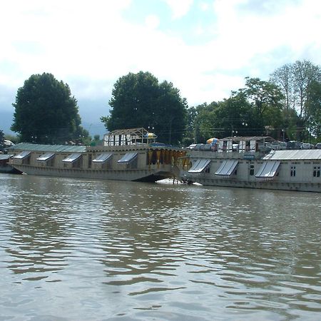 The Shelter Group Of Houseboats & Tour Organiser Srīnagar Esterno foto